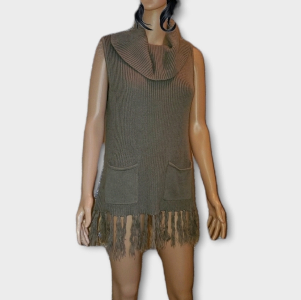 C. Luce Cute Tunic - Picture 2 of 8